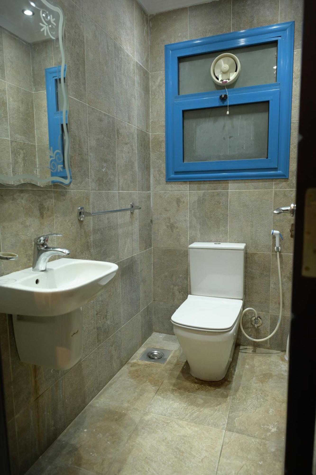 Egm-d-32 Three Bed Apartment