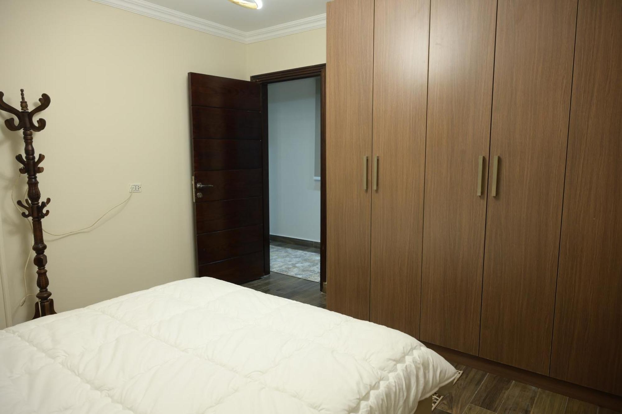 Apartment Egm-d-32 Three Bed