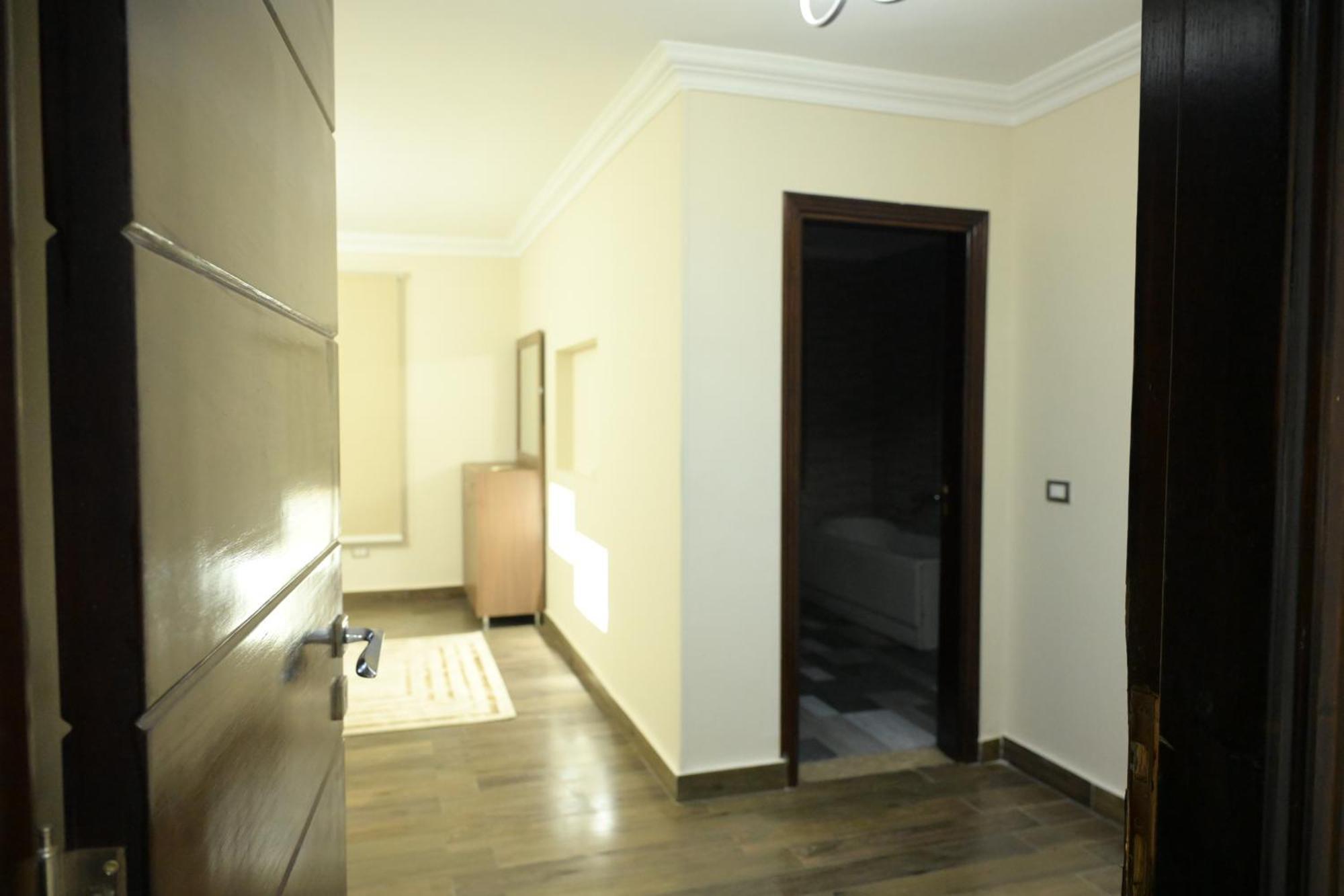 Egm-d-32 Three Bed Apartment