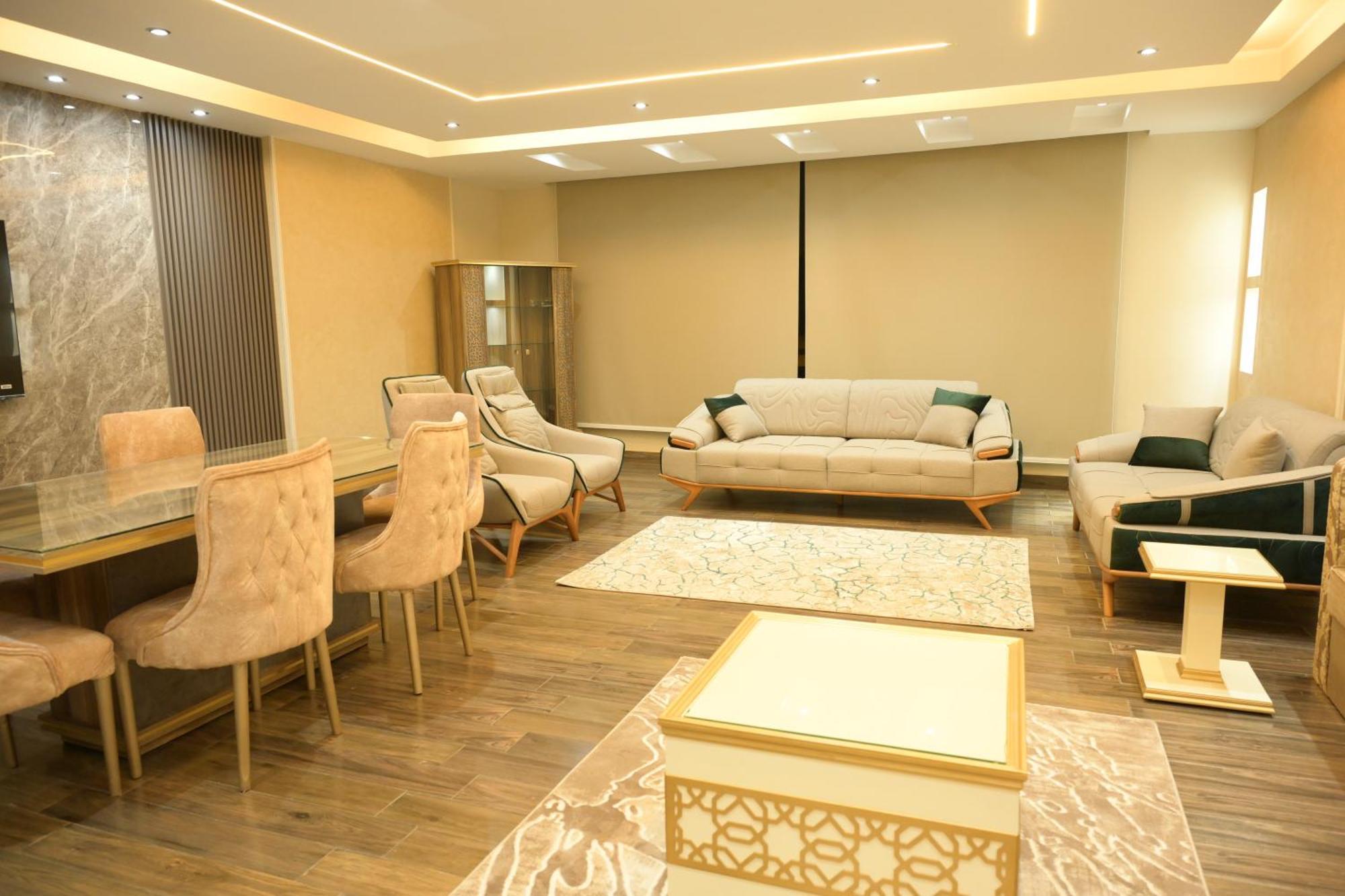 Egm-d-32 Three Bed * Cairo
