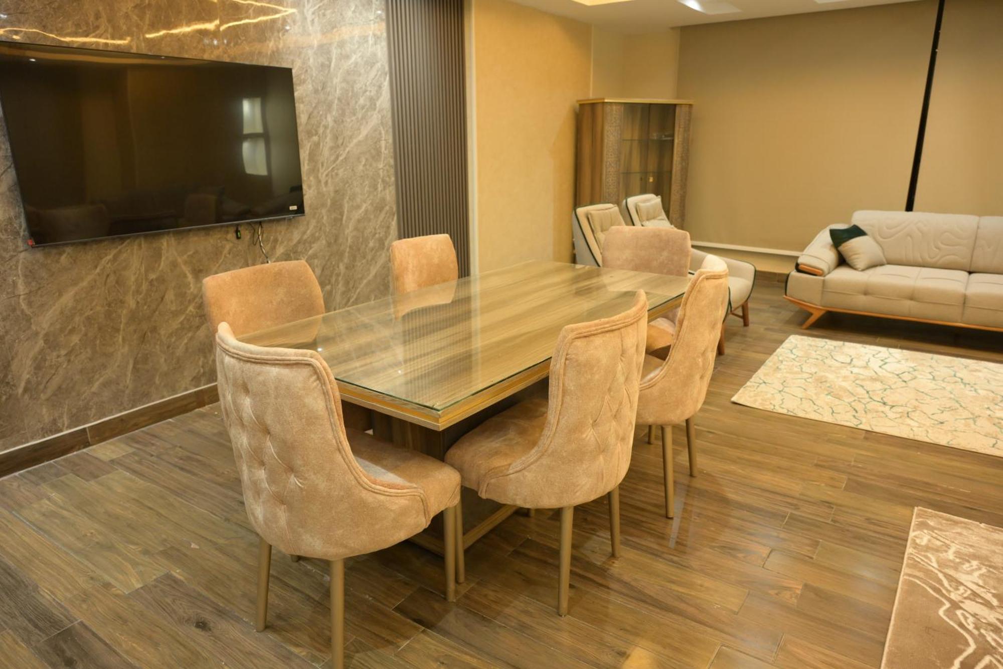Egm-d-32 Three Bed Apartment Cairo